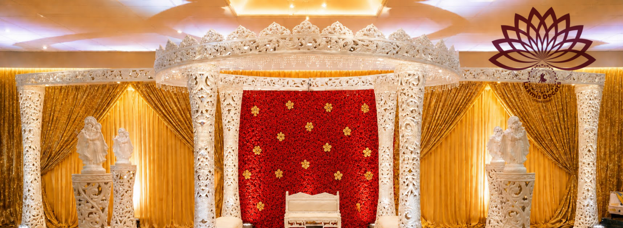 Elegant Indian courtyard wedding ceremony